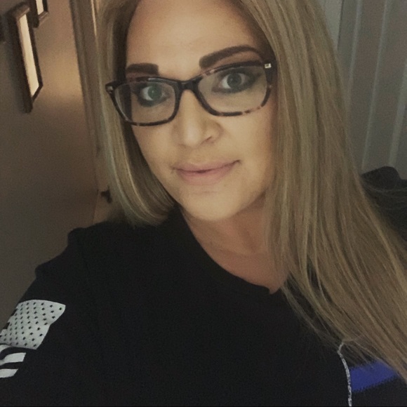 Meet your Posher, Michelle - Picture 2 of 13